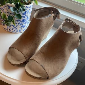 Slingback Faux Suede wedges